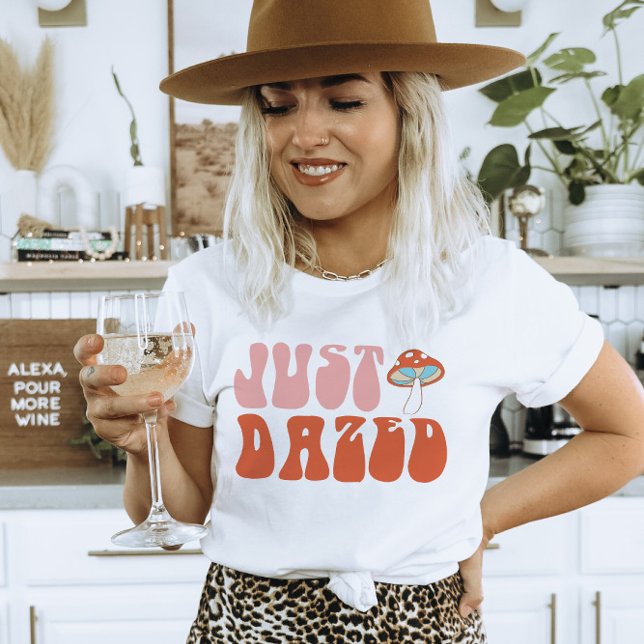 Camiseta de la fiesta de la soltera deslumbrada (just dazed shirt, dazed and engaged, retro, bachelorette party shirt, matching shirt,
)