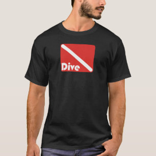 Camiseta de la oscuridad de la bandera de la