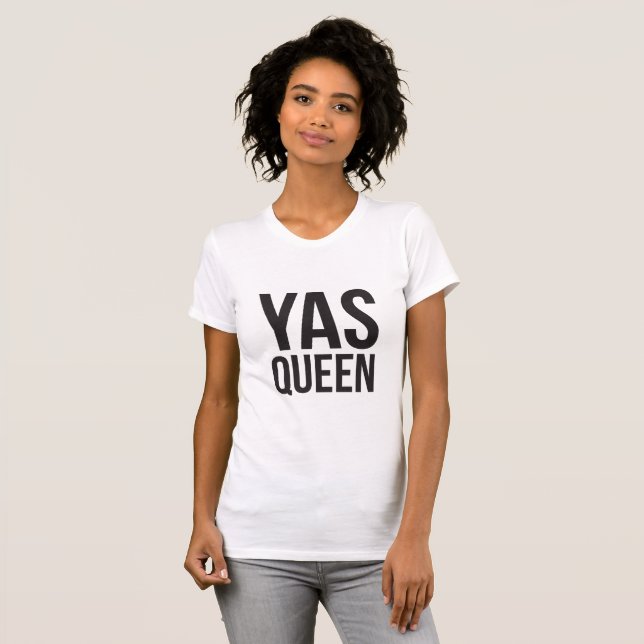 Camiseta de la reina de Yas (Anverso completo)