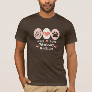 Camiseta de la veterinaría del amor de la paz
