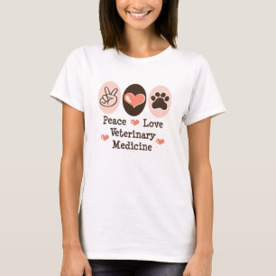 Camiseta de la veterinaría del amor de la paz