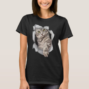 Camiseta De Los Gatos De Tabby Que Salen Del Diseño