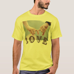 Camiseta de los hombres de amor
