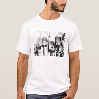 Camiseta de los utensilios de jardinería
