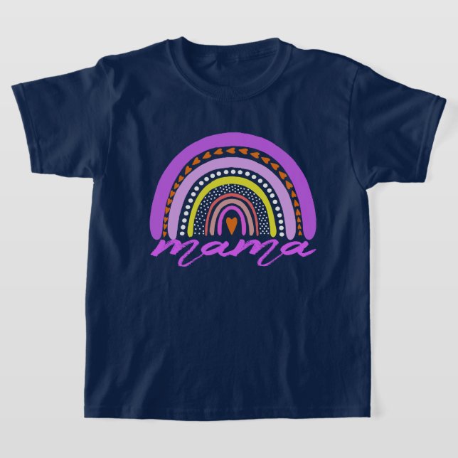 Camiseta de Mama Boho Doodle Corazón Arcoíris. (Distribución)