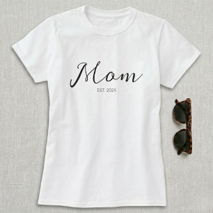 Camiseta de Mamá Establecida en Letra Negra