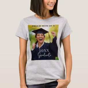 Camiseta de mamá orgullosa para la foto de graduac