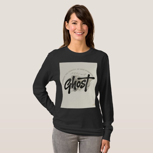 Camiseta de manga larga con tipografía de fantasma (Anverso completo)
