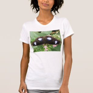 Camiseta de mariposa con manchas azules