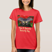Camiseta de Mariposa en Flores Rojas
