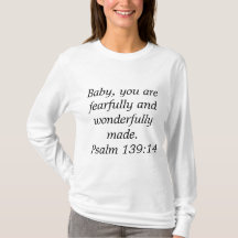 Camiseta de maternidad hecha con temor y maravilla