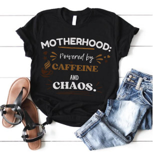 Camiseta de maternidad Impulsada por la cafeína y