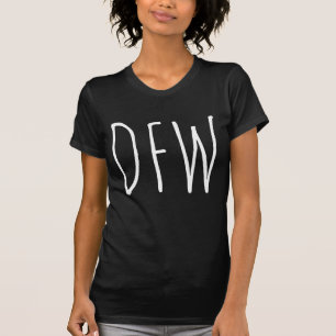 Camiseta de moda manuscrita DFW City/Country Code