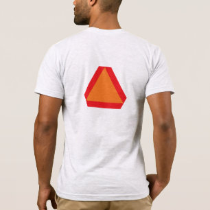 Camiseta de movimiento lento del vehículo