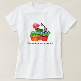 Camiseta de mujer de jardín de flores con mariposa