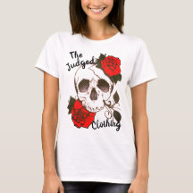 camiseta de mujer juzgada con una calavera de colo