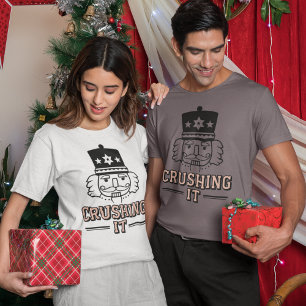 Camiseta de Navidad Crushing It Nutcracker