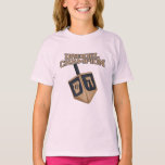 Camiseta de Novedad de Campeón de Hanukkah Dreidel<br><div class="desc">Celebren Hanukkah con orgullo y humor mientras se reúnen con toda la familia. Este diseño gráfico del festival es un regalo perfecto para las vacaciones.</div>