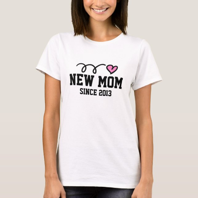 Camiseta de nueva mamá | Año y texto personalizabl (Anverso)