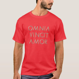 Camiseta de Omnia Vincit Amor