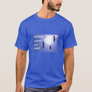 Camiseta de Pasaporte de Libertad (oscuro)