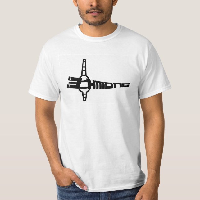 Camiseta de Peb Hmong la oscuridad de Qeej (Anverso)