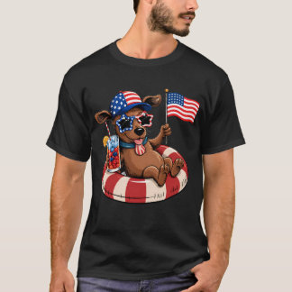 Camiseta de perro flotando con bebida y bandera