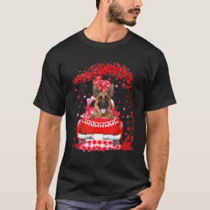 Camiseta de Perro Pastor Alemán en Camión Rojo par