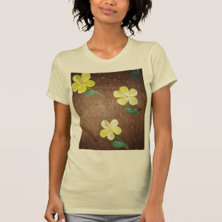camiseta de pintura de flores amarillas