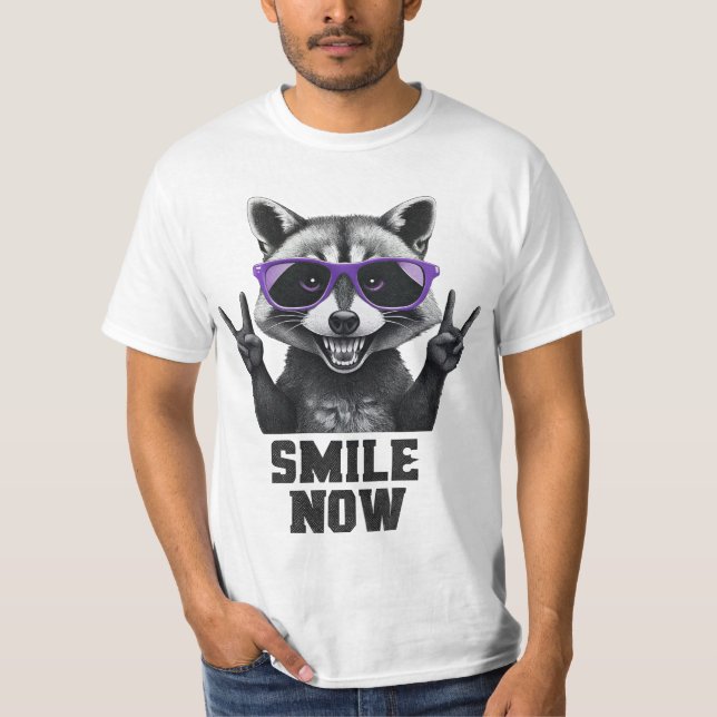 Camiseta de Rockin' Raccoon: Gracioso mapache en v (Anverso)