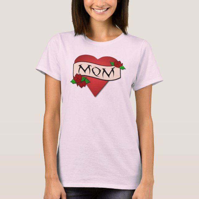Camiseta de tatuaje de corazón de mamá (Anverso)