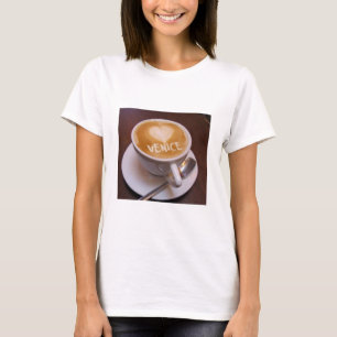 Camiseta de Taza de Café Cappuccino Corazón de Amo
