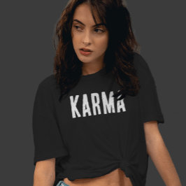 Camiseta de texto blanco de Karma