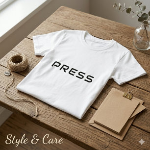 Camiseta de texto PRESS única con diseño minimalis