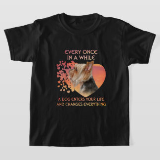 Camiseta De Vez En Cuando Un Perro Entra En Yorkshire Lover