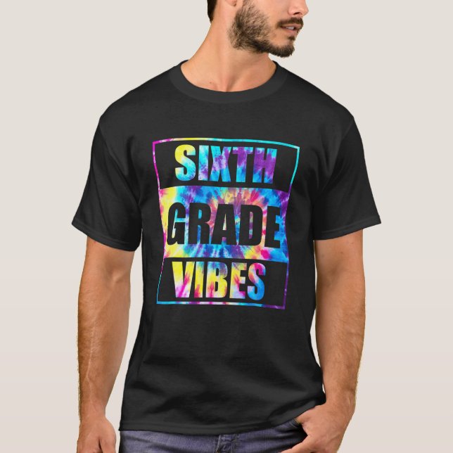 Camiseta De Vuelta A La Escuela 6° Grado Vibes , Primer Día (Anverso)