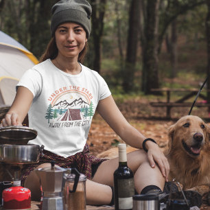 Camiseta Debajo de las estrellas, lejos del campamento de l