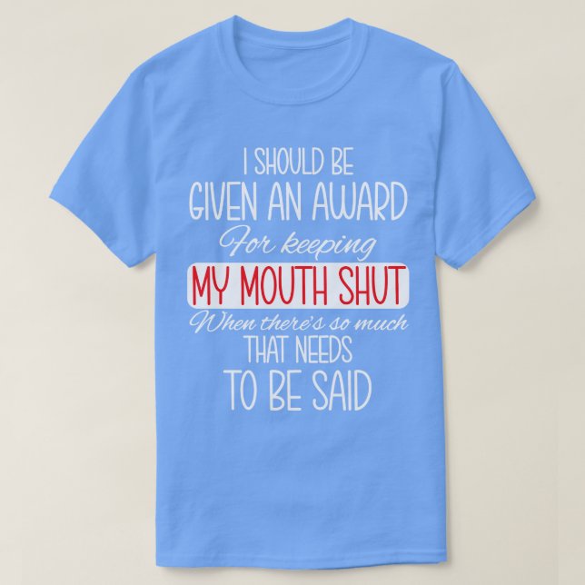 Camiseta Debería recibir un premio (Diseño del anverso)