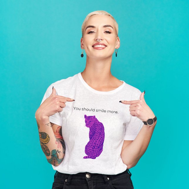 Camiseta Deberías Sonreír Más Leopardo Caliente Feminista (Subido por el creador)