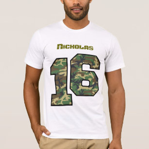 Camiseta décimosexto Cumpleaños Camo un nombre de encargo