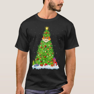 Camiseta Decoraciones navideñas iluminan el árbol navideño