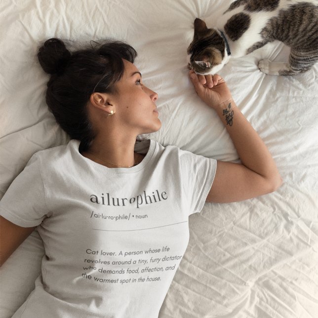 Camiseta Definición de Ailurophile - Gato Lover (Ailurophile Definition - Cat Lover)