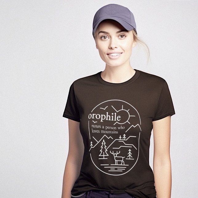 Camiseta Definición de ófilo de las montañas de regalo al a (Outdoorsy Gift Mountains Orophile Definition T-Shirt)