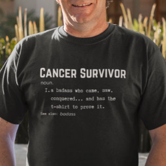 Camiseta Definición de superviviente de cáncer, sensibiliza