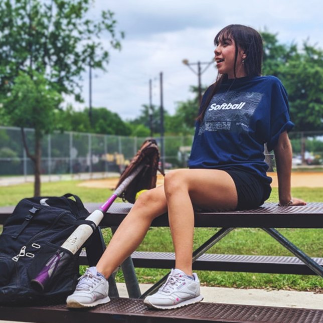Camiseta Definido por el Softball YOUTH UNISEX (Subido por el creador)