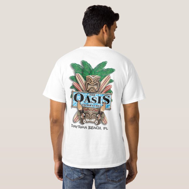 Camiseta del bar y grill de Tiki del oasis (Reverso completo)