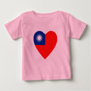 Camiseta del corazón de la bandera de Taiwán