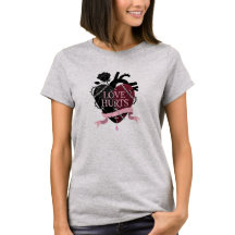 Camiseta del corazón dolorido por amor gótico anat