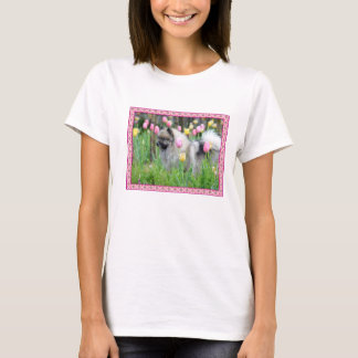 Camiseta del Keeshond de los tulipanes de la