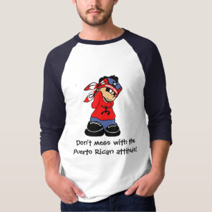 Camiseta del muchacho de la actitud